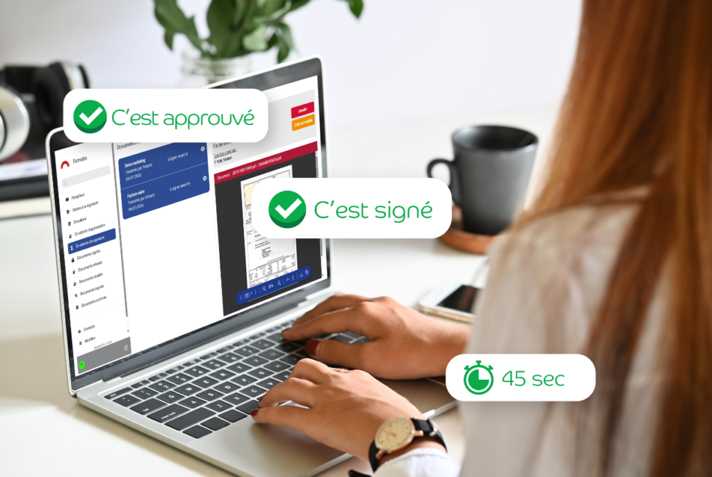 Courtier travaillant sur Firmatio depuis son ordinateur portable